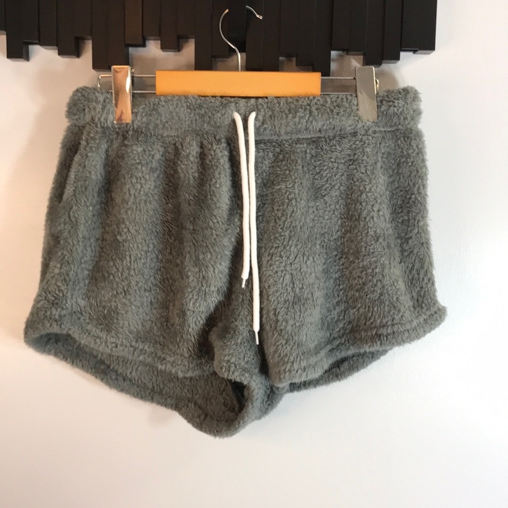 Ardene Fuzzy Cozy Sleep Shorts Size Medium